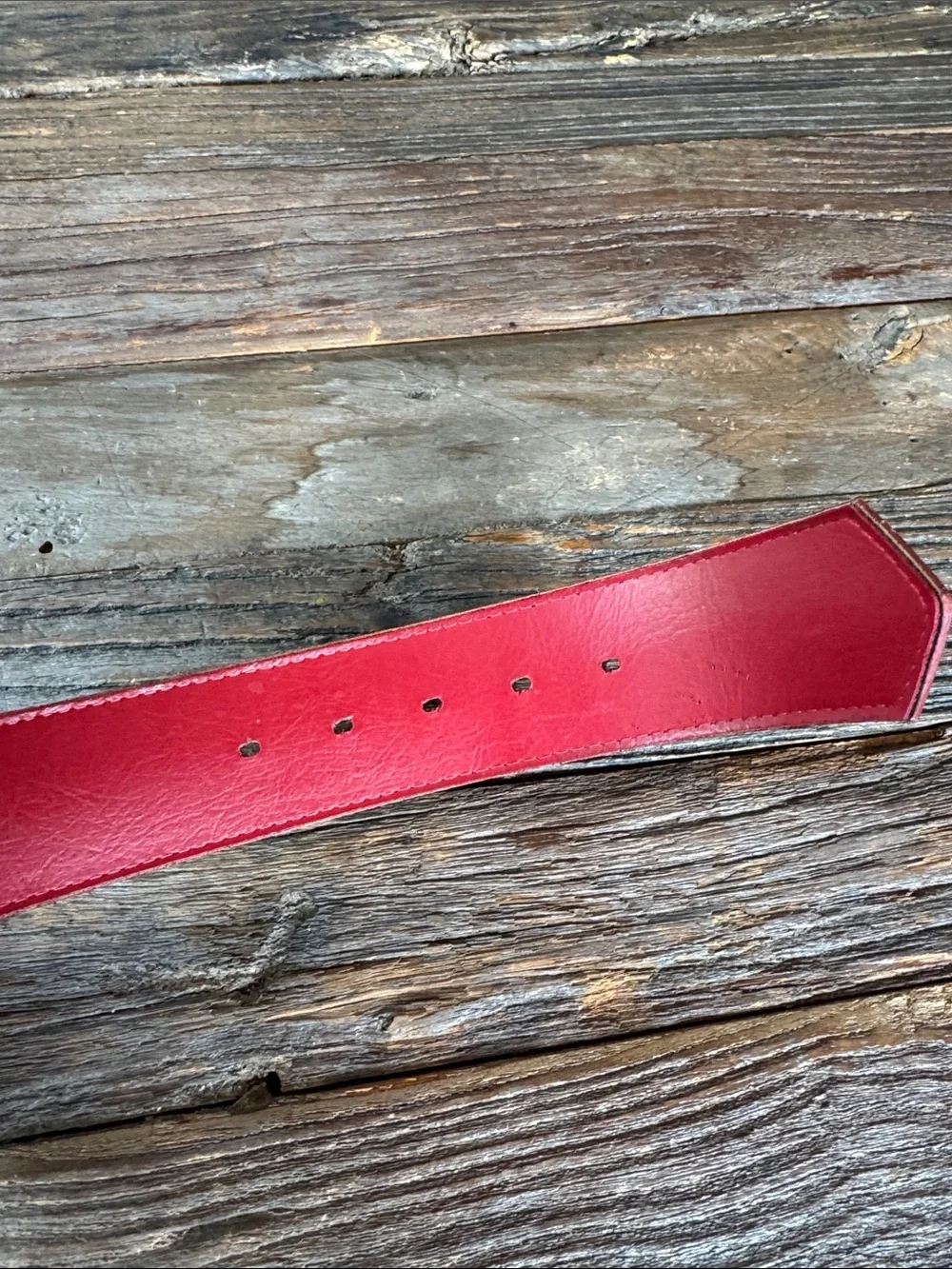 Axcess vintage red reptile embossed‎ faux leather belt 27”-31”